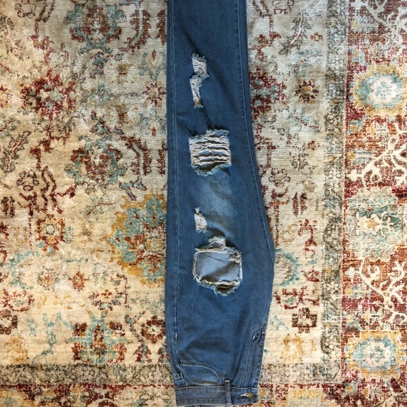 High-waisted Distressed Jeans - Picture 6 of 12